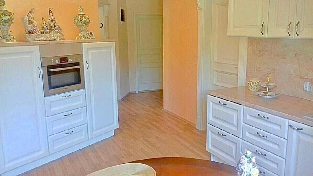 Lyra Apartment *